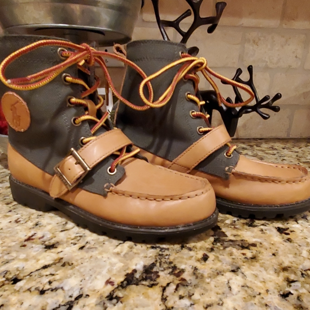 Boys - Polo Ralph Lauren Boots - Size 4